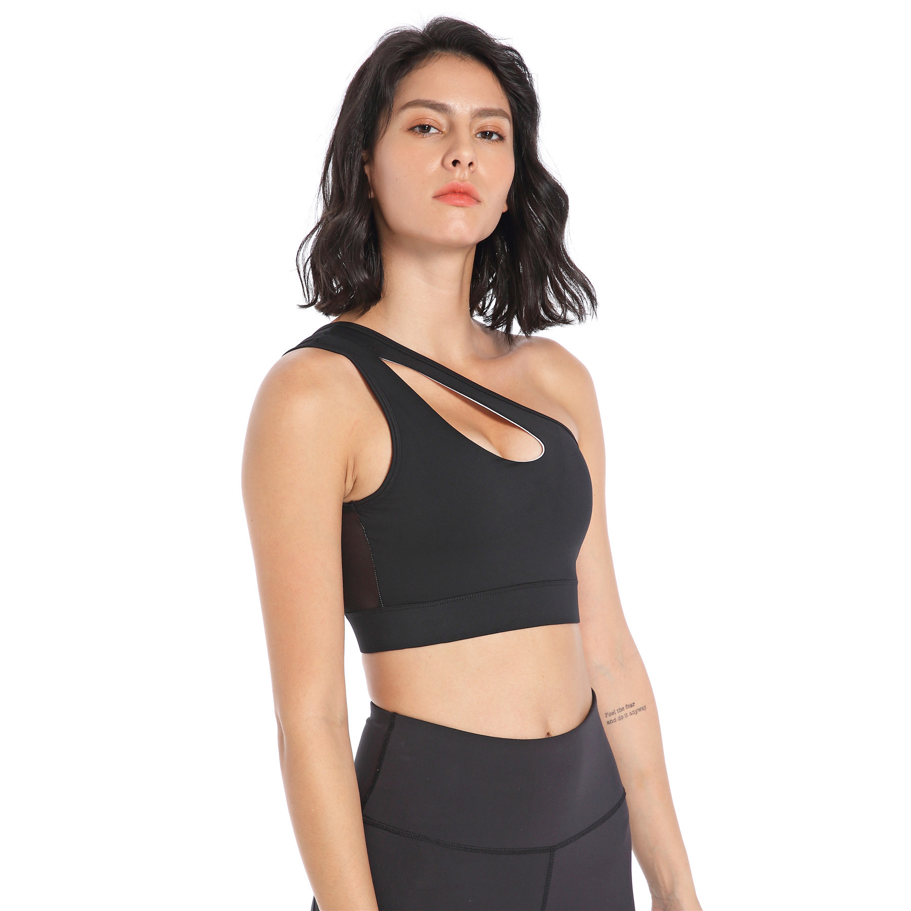 1.Áo bra nữ Yoga, Aerobic, Pickleball, Tennis lệch vai dây chéo xinh xắn-280k SALE 155k (1)